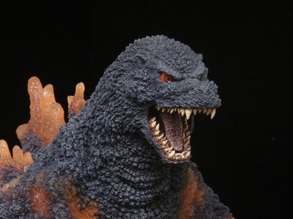 18  Inch Tall HUGE 1995 X-PLUS Godzilla Gigantic Series Burning Hong Kong Yuji Sakai Vinyl Figure Fashion